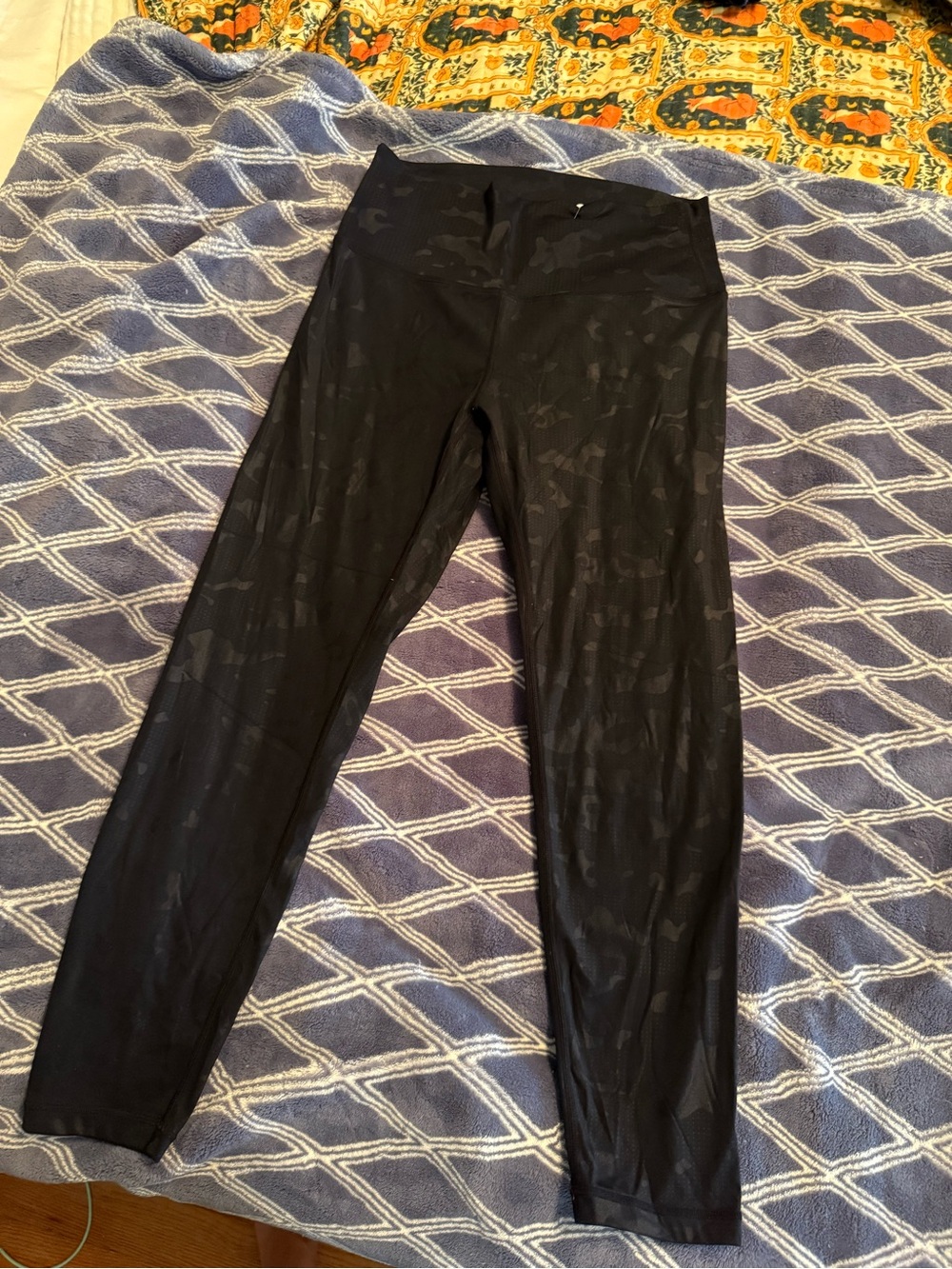ZYIA Black Active Leggings with Tonal Pattern - Picture 1 of 5